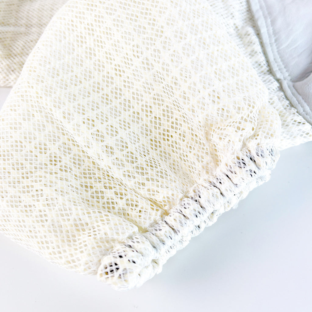 anti-bee gloves with breathable mesh
